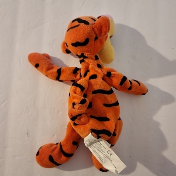 Vintage Disney Store Tigger Bean Bag Plush 8" - Picture 3 of 7